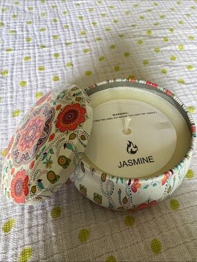 Jasmine Scented Tin Candle with Floral Pattern - White & Multicolor